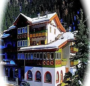 Alpino Al Cavalletto Hotell 3*