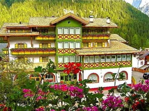 Alpino Al Cavalletto 3* Canazei